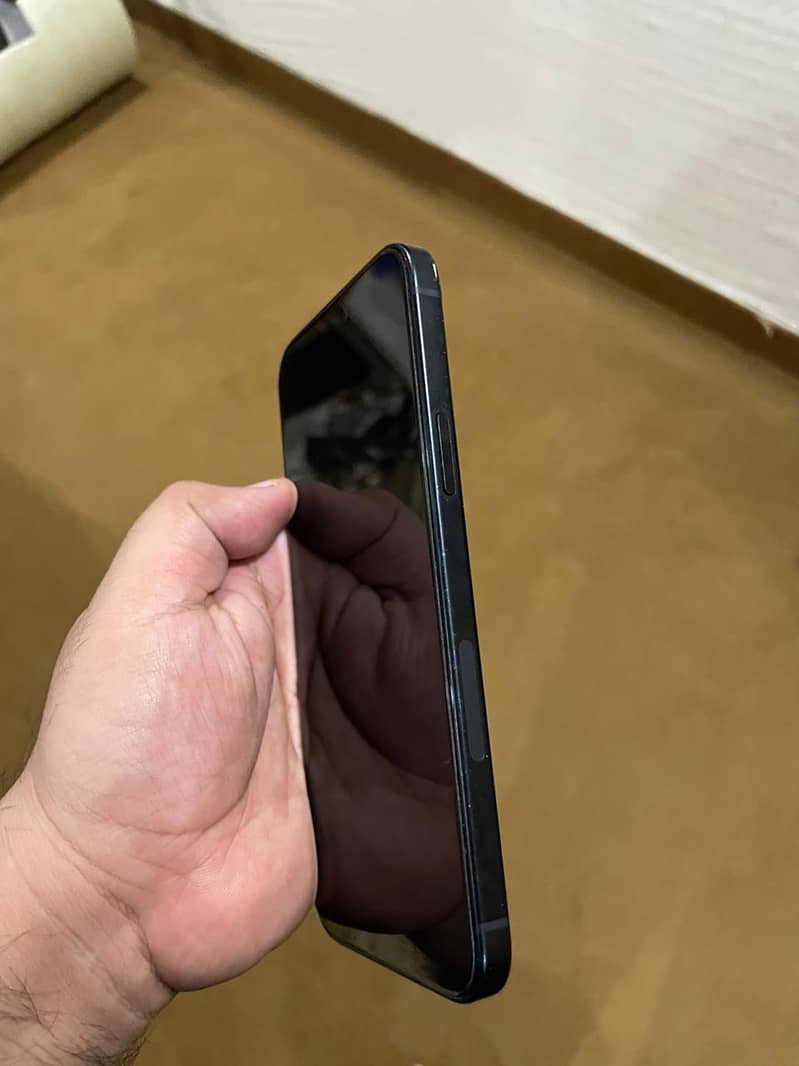 Apple iPhone 15 plus 5