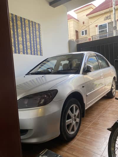 Honda Civic Oriel 2004