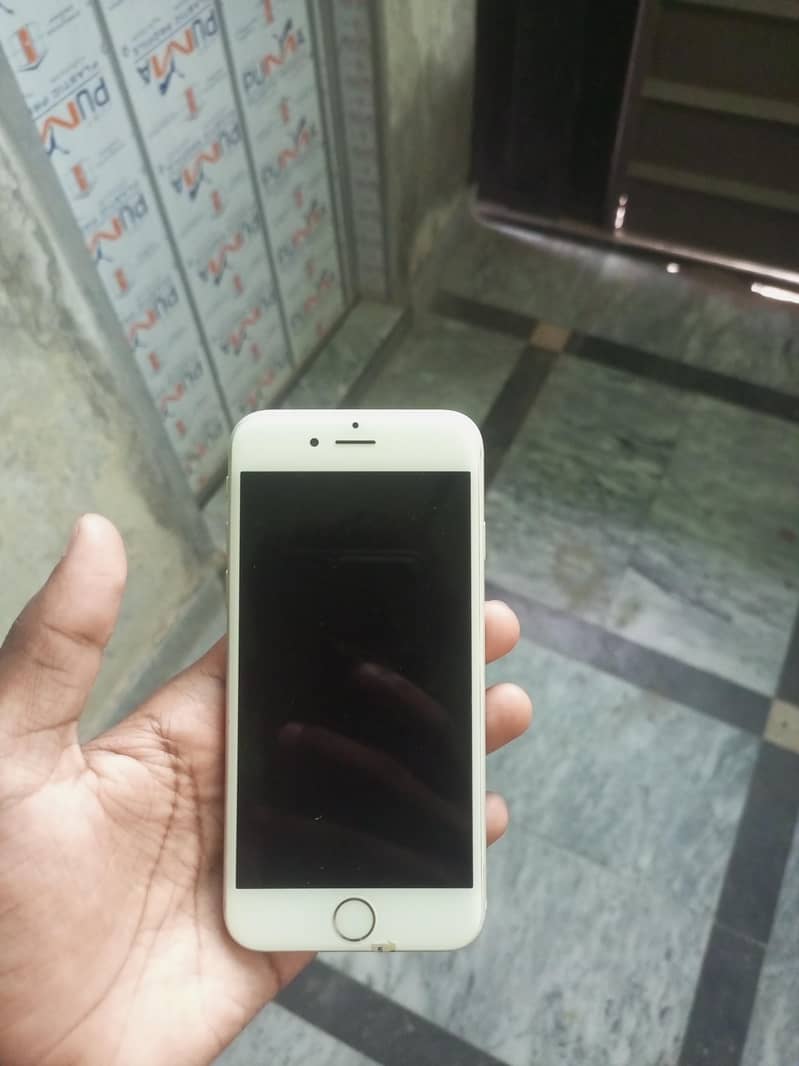 Apple iPhone 6 0