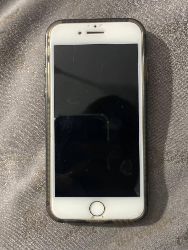 Apple iPhone 7 4