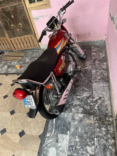 Honda CG 125 2026