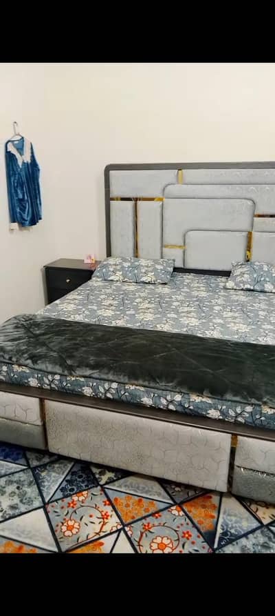 bed set for sale one month used