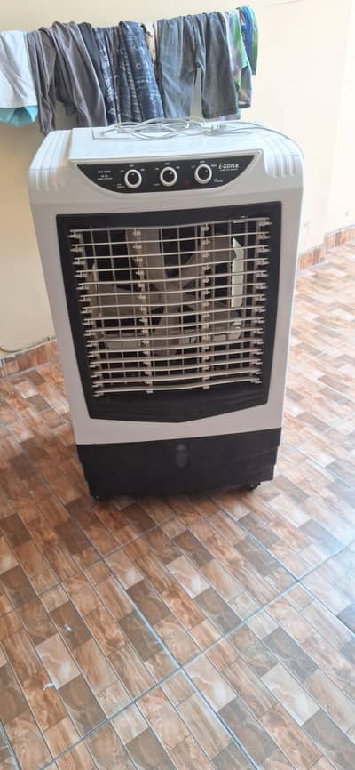 izone 9000 Just 2 Month Use Like Cooler For sale