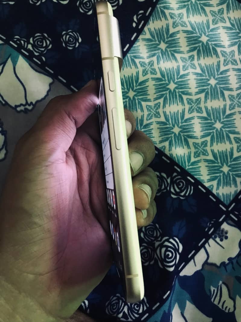 Google Pixel 8 3