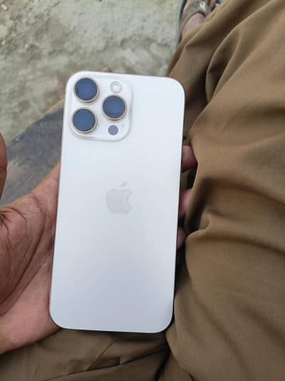 Apple iPhone 16 Pro Max