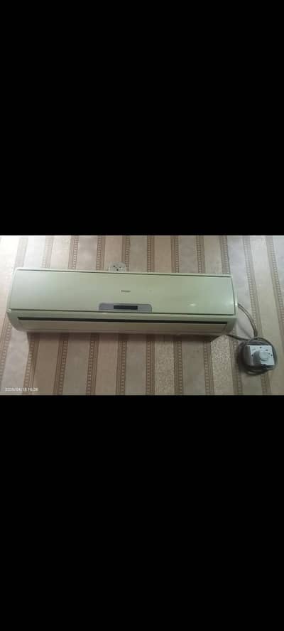 hair 1.5ton ac good condition best cooling