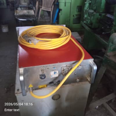 laser source