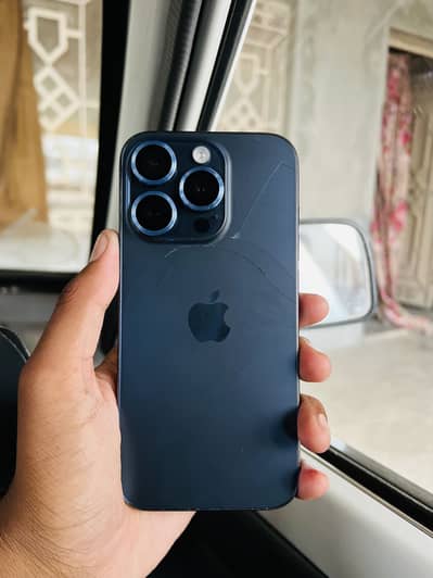 Apple iPhone 15pro 128gb water pack