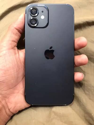 Apple iPhone 12