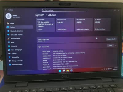 Dell laptop 11th generation Touchscreen 8GB/256 (3200MT/s Ram)