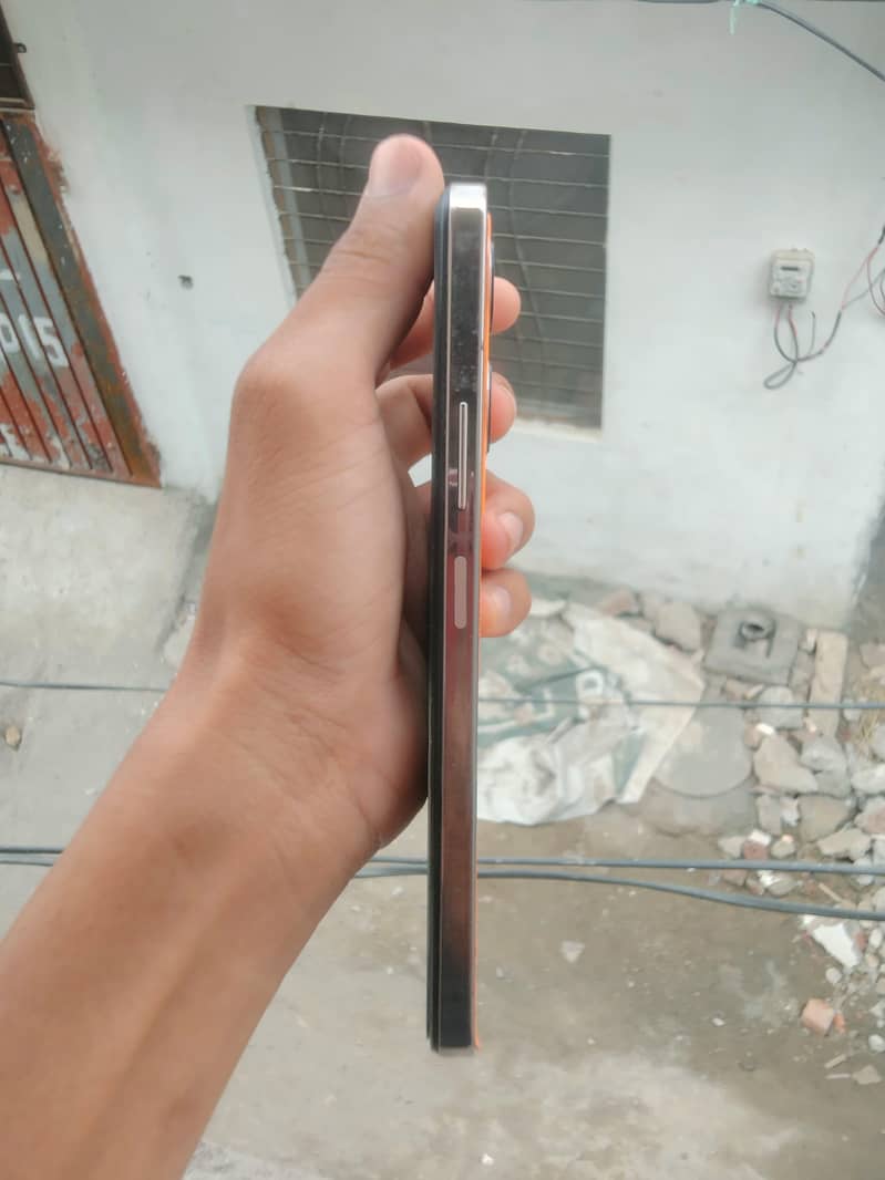 Infinix Note 30 6