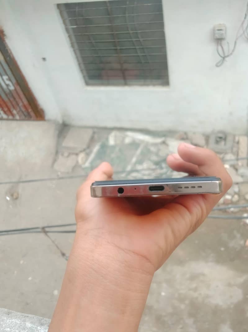Infinix Note 30 7