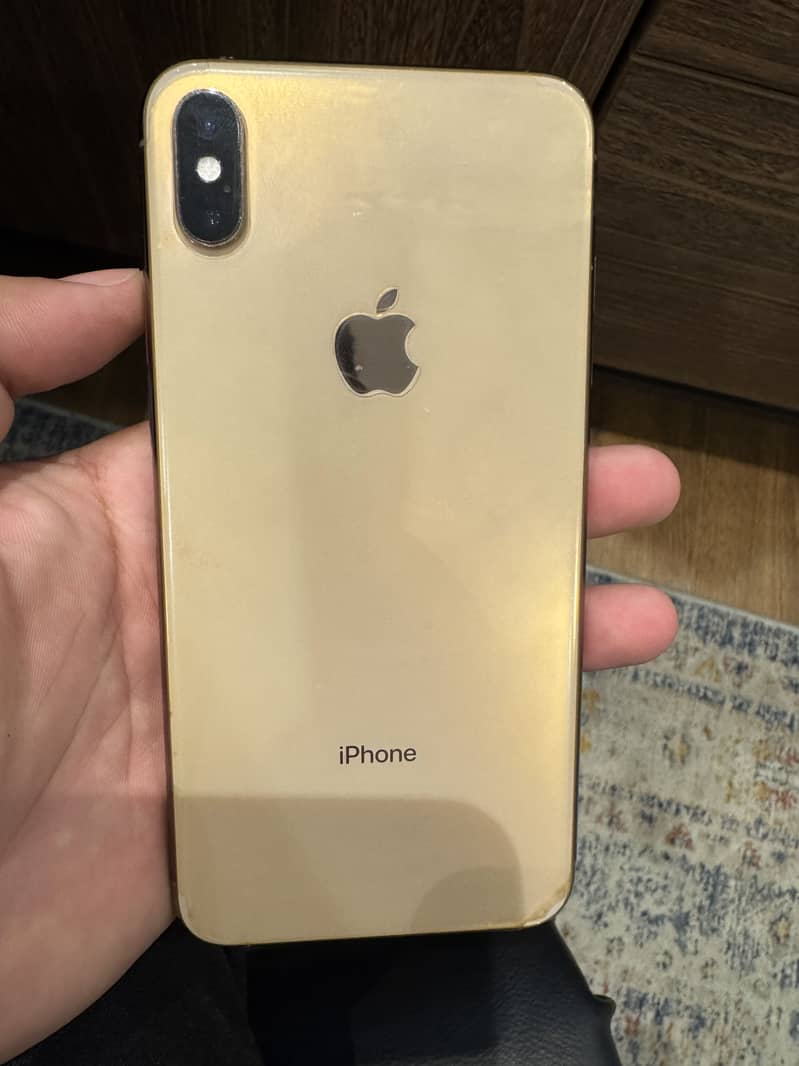 Apple iPhone XS Max 0