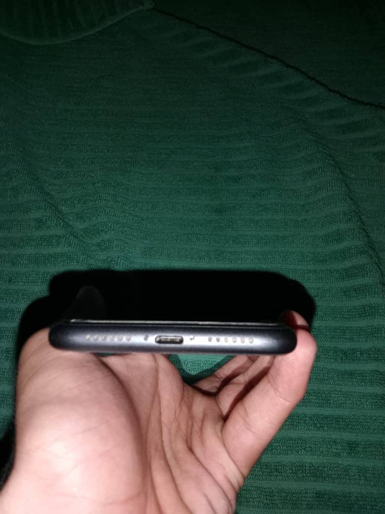Apple iPhone 11 1