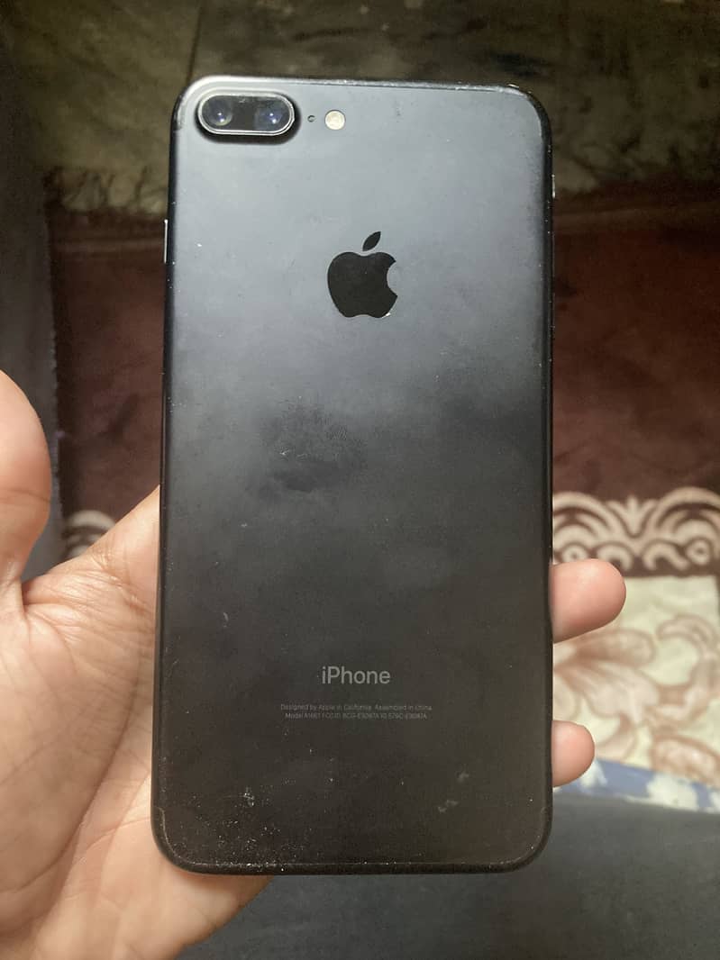 Apple iPhone 7 Plus 0