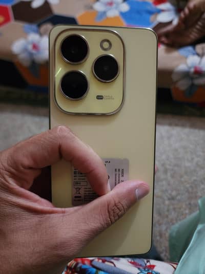 Infinix Hot 40