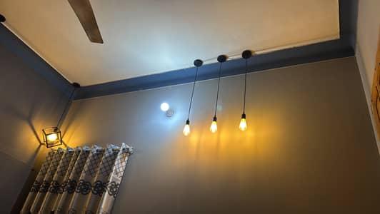 Hanging lights with bulbs