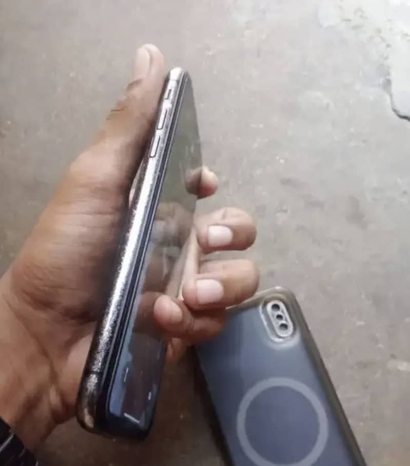 Apple iPhone X 2