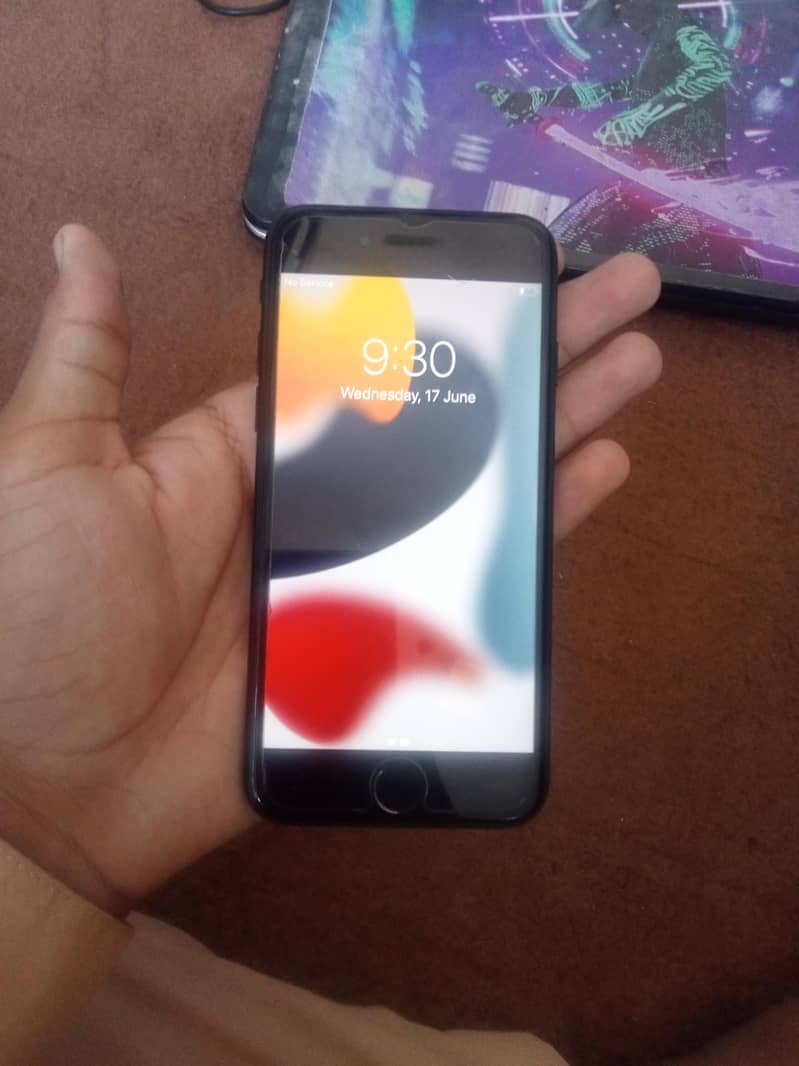 Apple iPhone 7 2