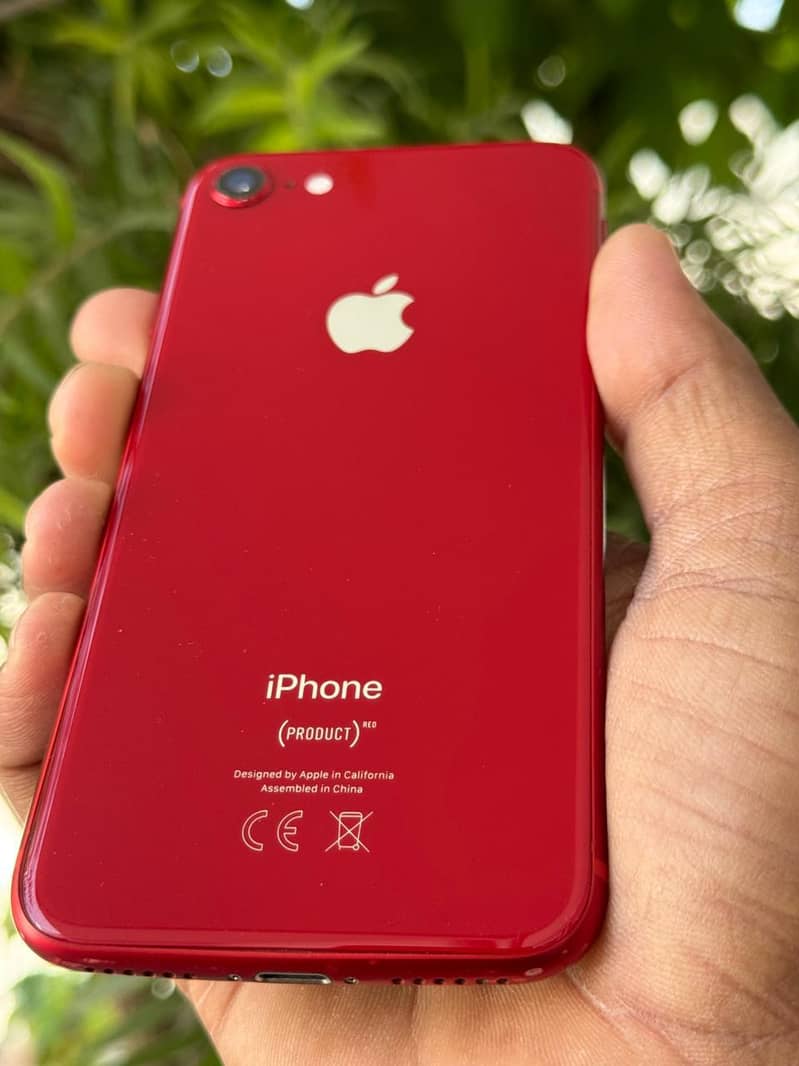 Apple iPhone 8 0