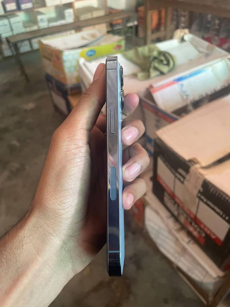 iphone 13 pro 3