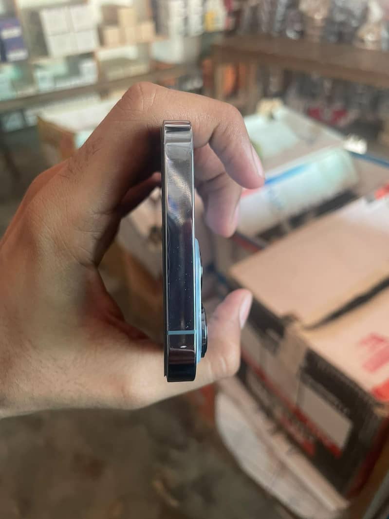 iphone 13 pro 4