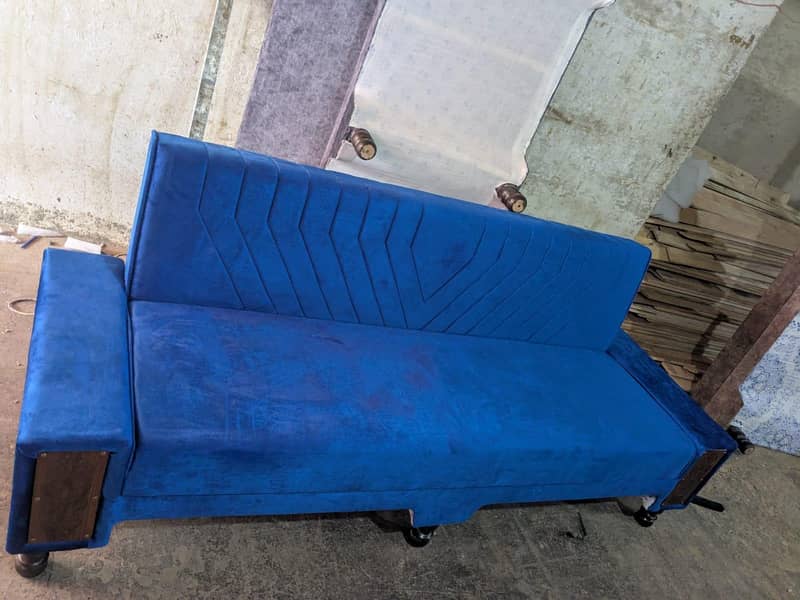 SOFA BED 7FT 1