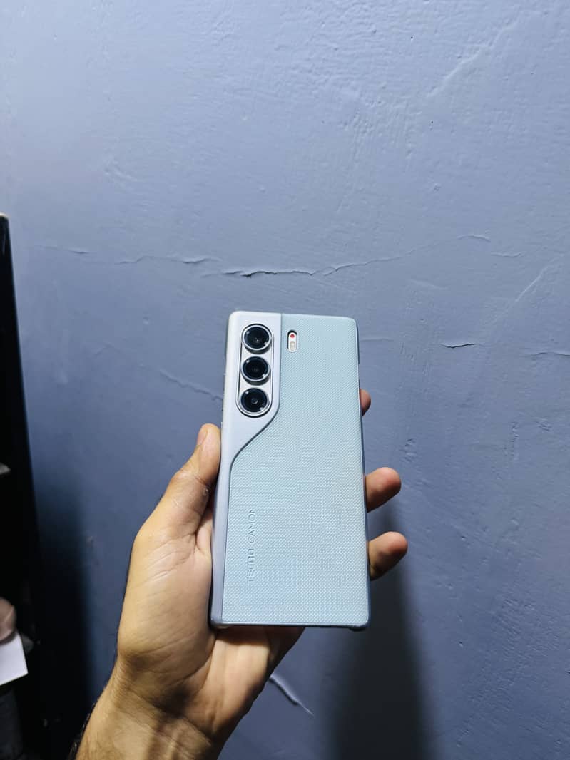 Tecno CAMON 40 Pro 2