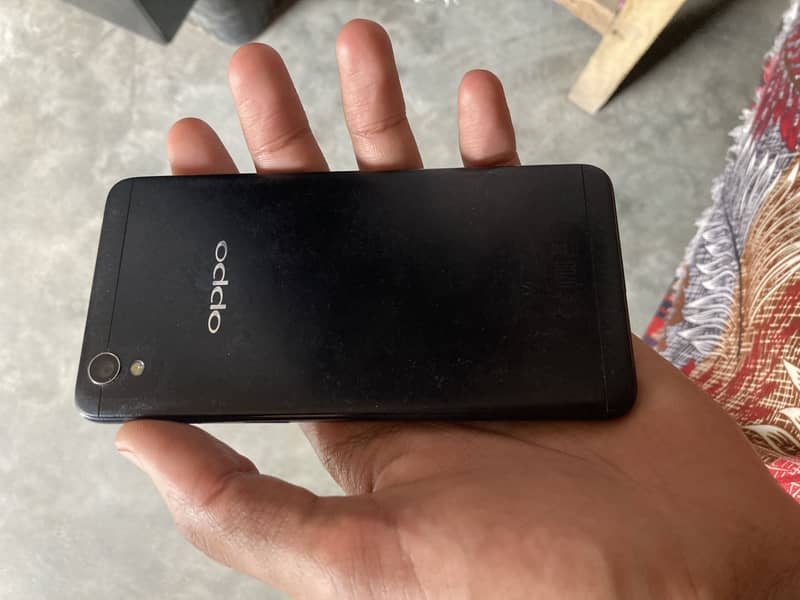 OPPO A37 2