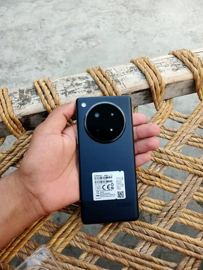 Infinix zero 40 10/10 condition no open no repair