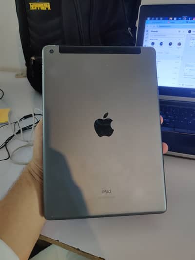 the iPad 8th Generation 256 GB features a 10.2-inch Retina display,