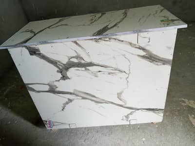 Mobile repairing table