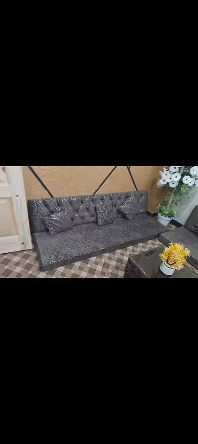 3 same majis sofa. 1 maiz