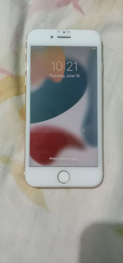 Apple iPhone 7