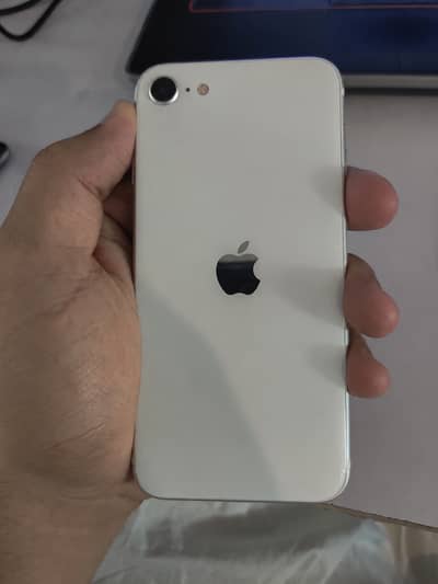 iPhone SE (2022), also known as the 3rd generation 79% bettery health