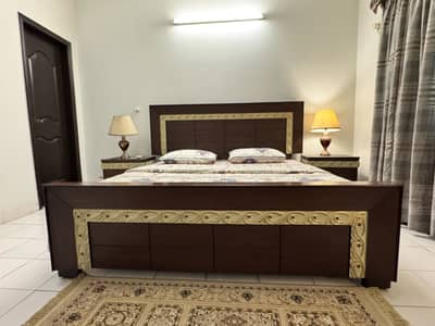 Bed - Wooden Bed - Double Bed - Luxury Bed with Side Table