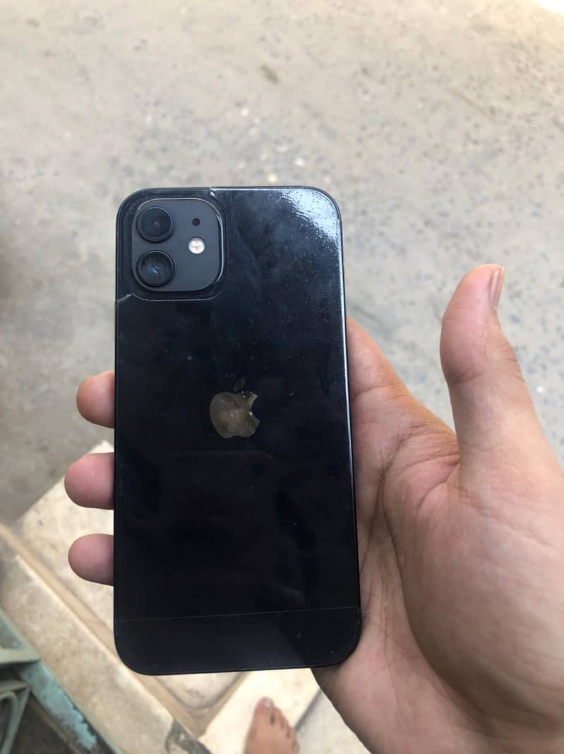 Apple iPhone 12 1