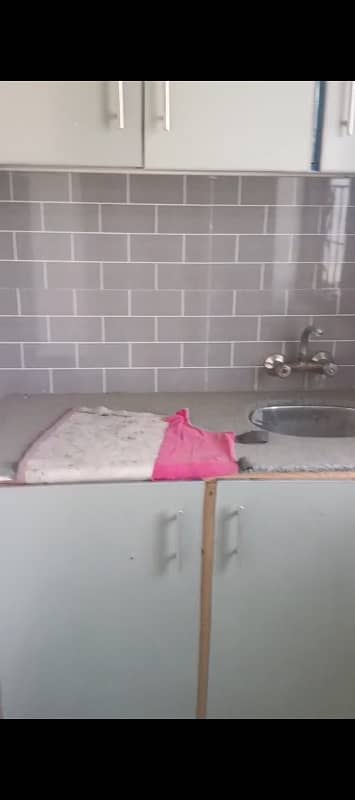 Flat 1 Room With Kitchen And Bath First Floor For Bachelors