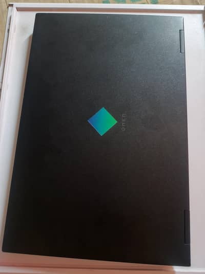 Omen HP i5 ek0013dx