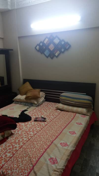 Corner 1250 Square Feet Flat In Karachi Is Available For Sale