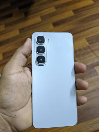 infinix hot 60i Dual sim PTA approved all ok kit