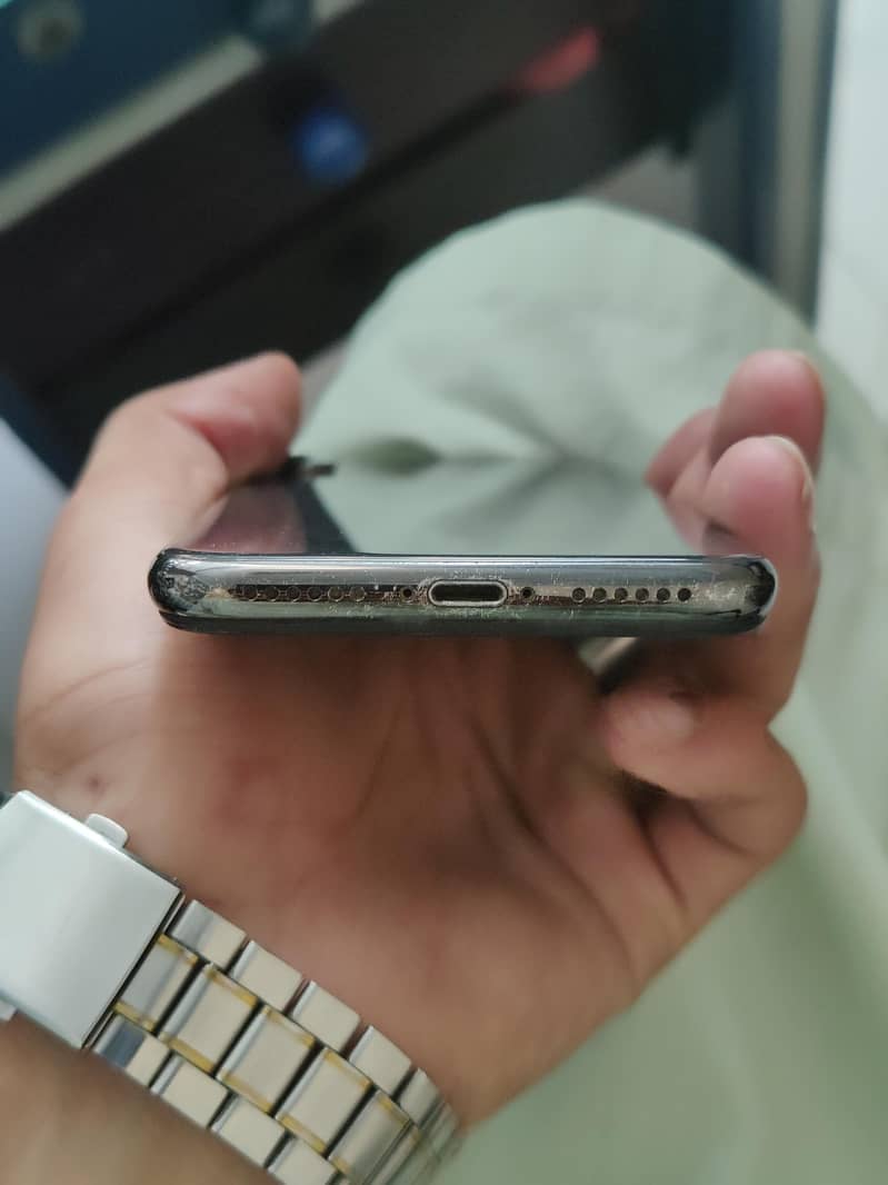 Apple iPhone X 2