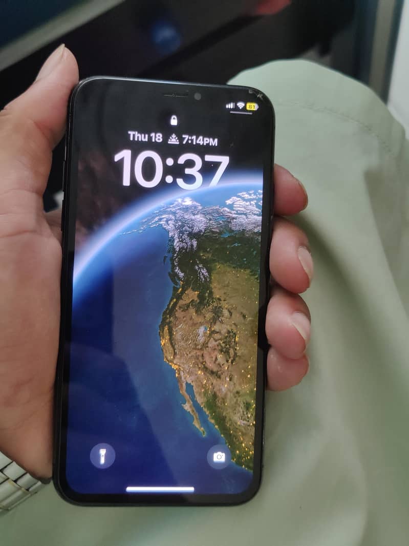 Apple iPhone X 5