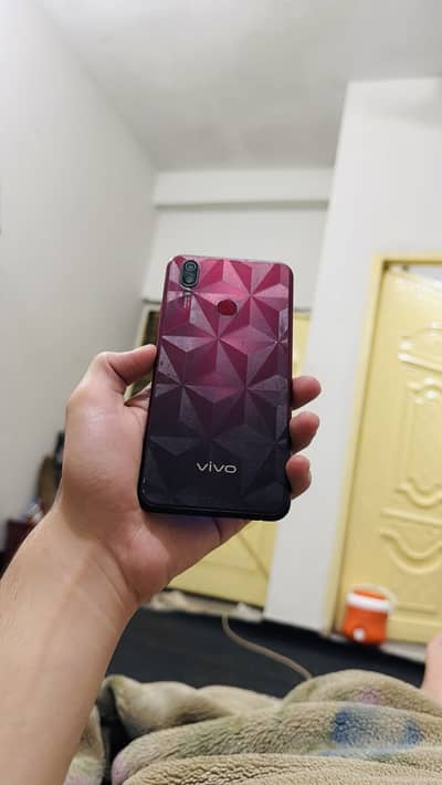 Vivo Y11