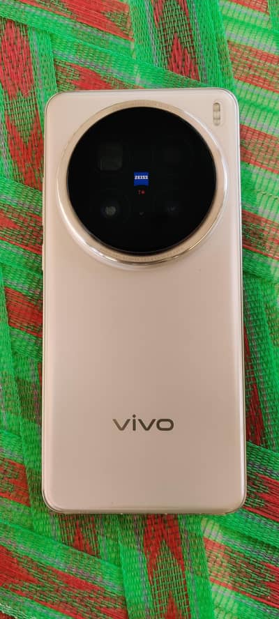 Vivo x200 Pro 16/512 official PTA Approved