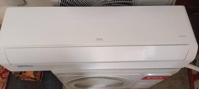 TCL 4 MONTH USED AC HA PISO KI ZAROORAT HA