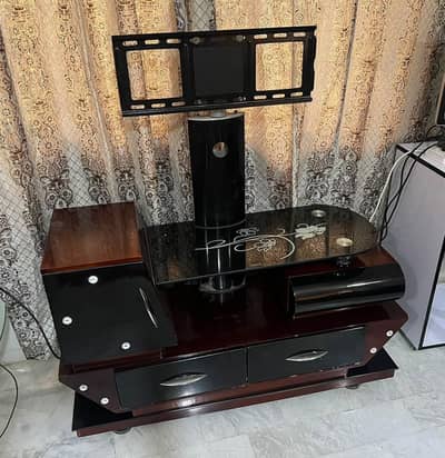 TV Stand With Showcase