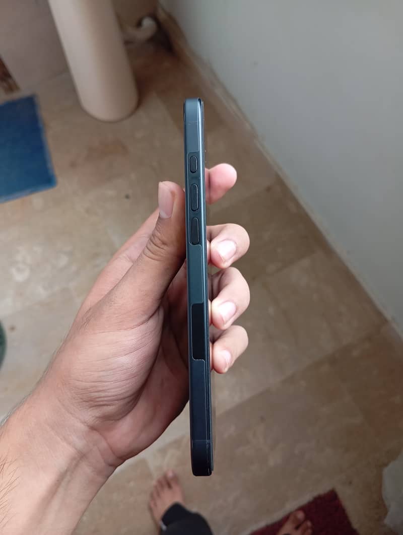 Iphone 16 plus 2