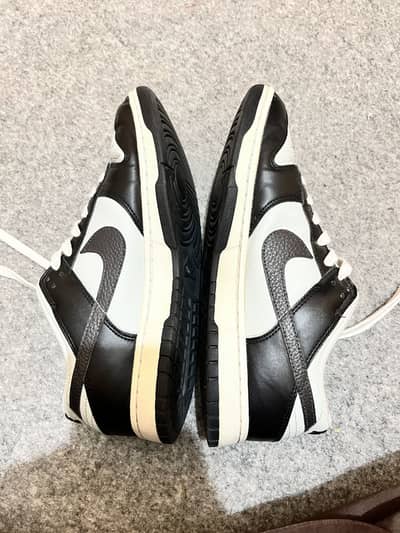Nike Dunk Low "Mini Swoosh"