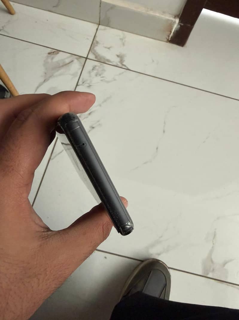 Google Pixel 6a 4